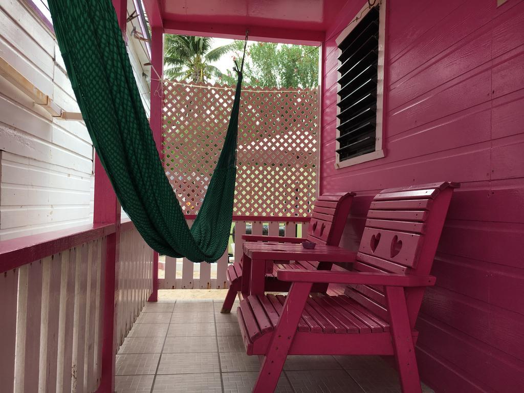 Mara'S Place Hotel Caye Caulker Exterior photo